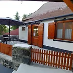 Zoeld Sziget Apartmanhaz Lejlighed *