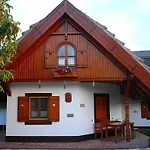 Zoeld Sziget Apartmanhaz * Gyenesdiás
