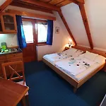Zoeld Sziget Apartmanhaz Lejlighed