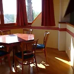 Zoeld Sziget Apartmanhaz Lejlighed *