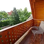 Zoeld Sziget Apartmanhaz Lejlighed *