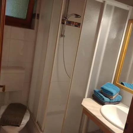 Zoeld Sziget Apartmanhaz Appartement *