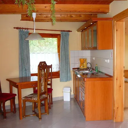 Zoeld Sziget Apartmanhaz * Gyenesdiás