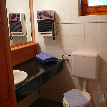 Zoeld Sziget Apartmanhaz * Gyenesdiás