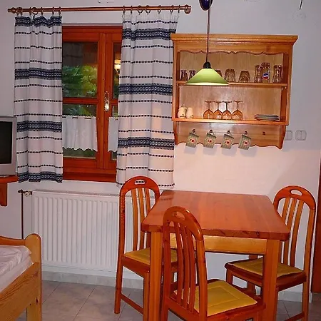 Zoeld Sziget Apartmanhaz Daire