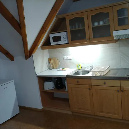 Zoeld Sziget Apartmanhaz *