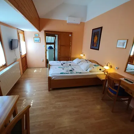 Apartament Zoeld Sziget Apartmanhaz Gyenesdiás
