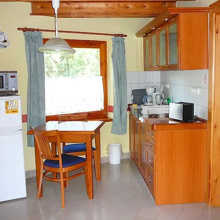 Zoeld Sziget Apartmanhaz * Gyenesdiás