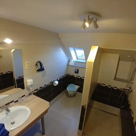 Zoeld Sziget Apartmanhaz * גיינסדיאס