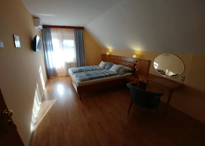Zoeld Sziget Apartmanhaz 아파트 *