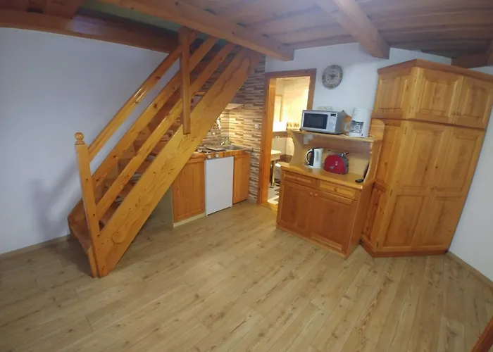 아파트 Zoeld Sziget Apartmanhaz *