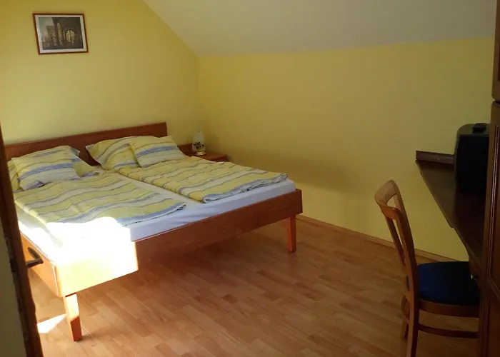 Zoeld Sziget Apartmanhaz * 기에네스디아스