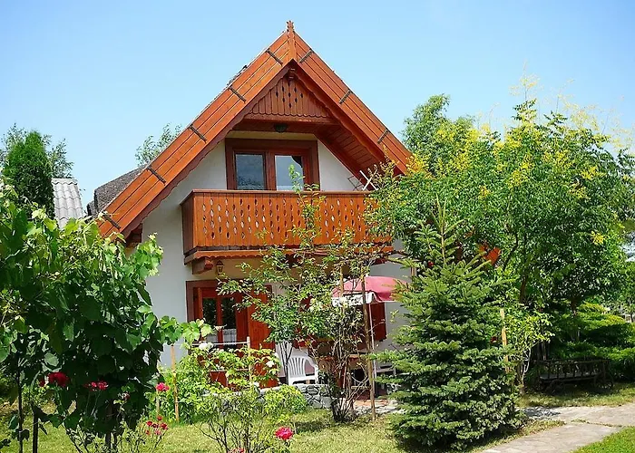 아파트 Zoeld Sziget Apartmanhaz 기에네스디아스