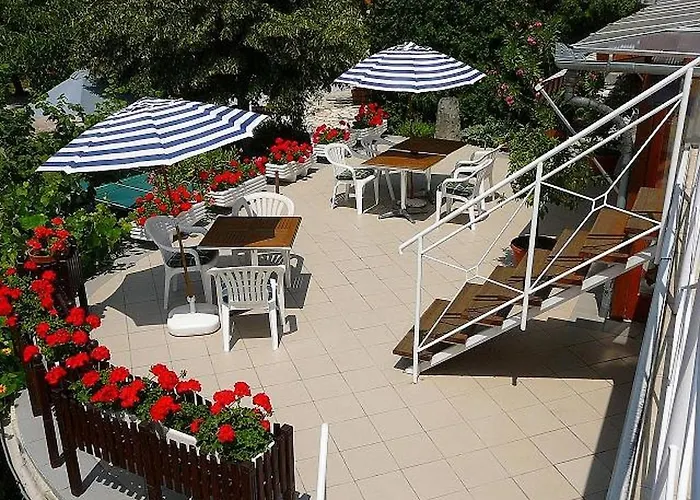 Zoeld Sziget Apartmanhaz 아파트