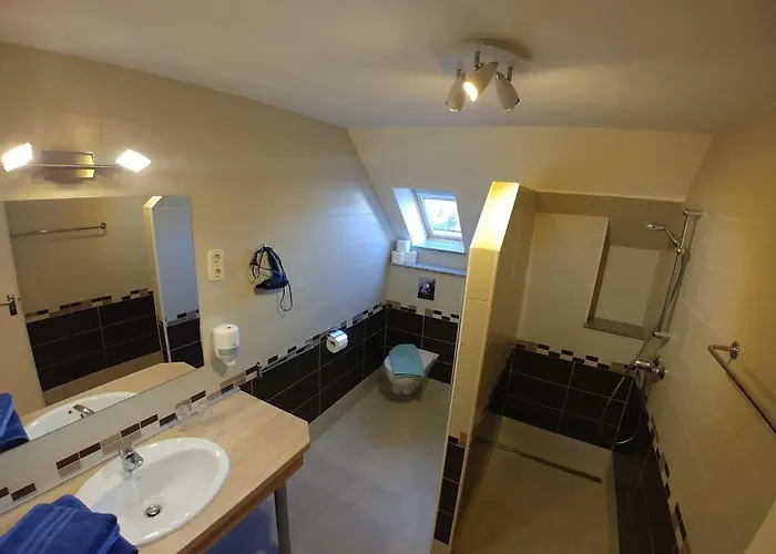 Zoeld Sziget Apartmanhaz * 기에네스디아스