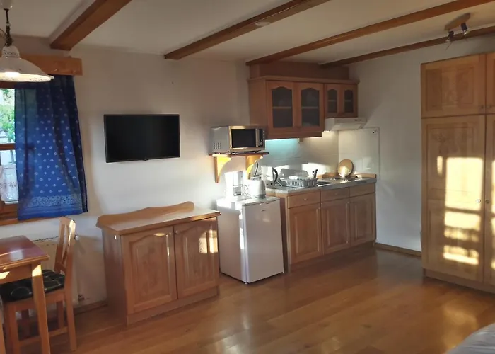 Zoeld Sziget Apartmanhaz 아파트